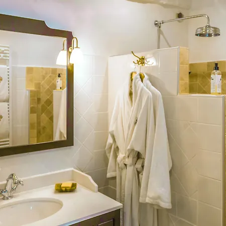 Hotel Domaine De Saint-gery - Teritoria 4*